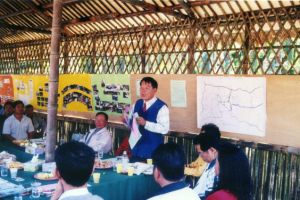 中寮挑米坑休閒農業職訓班課堂上博主講解課程