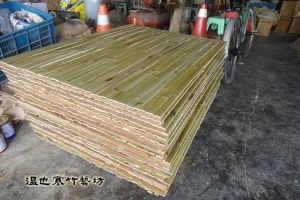 以竹片製作模組式屋頂